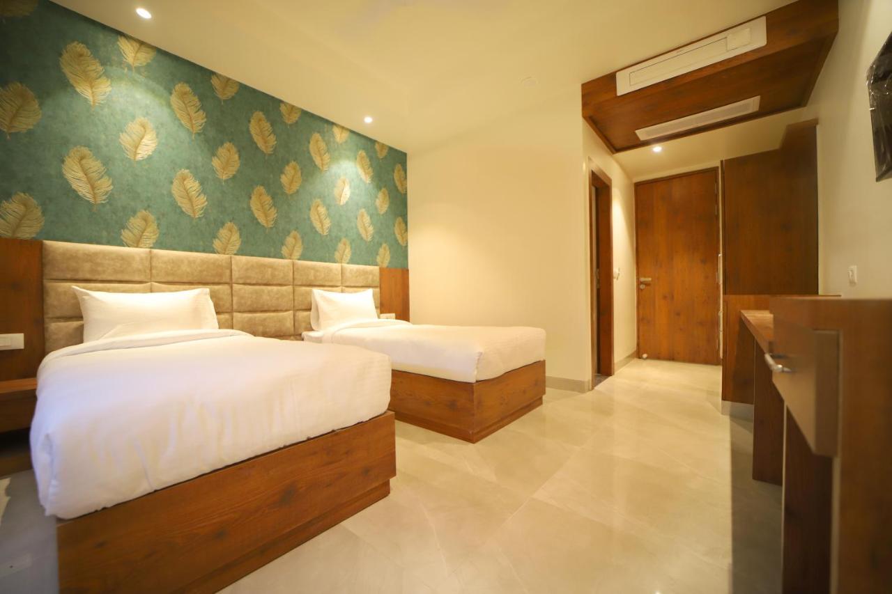 Hotel Marine House Agra  Bagian luar foto