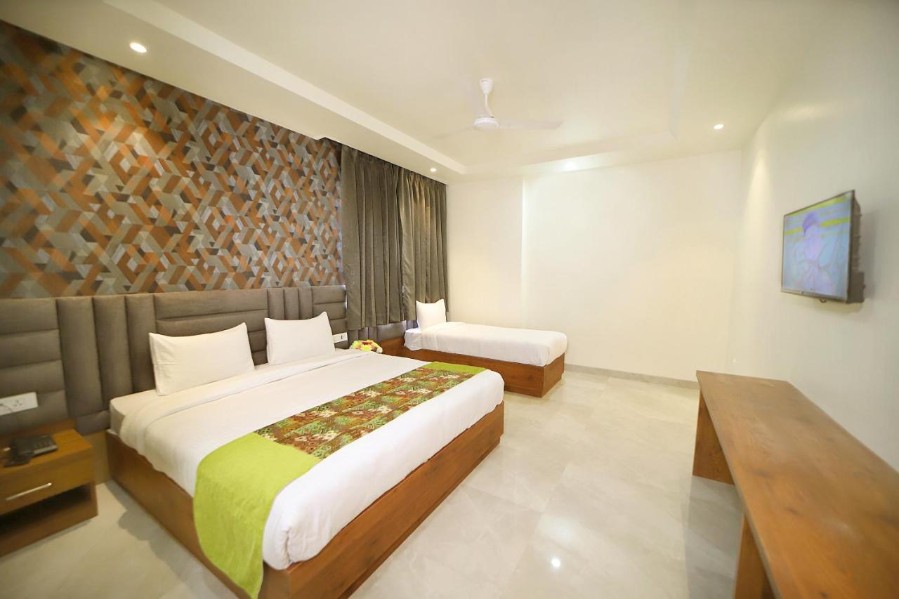 Hotel Marine House Agra  Bagian luar foto