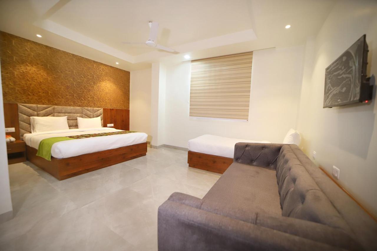 Hotel Marine House Agra  Bagian luar foto