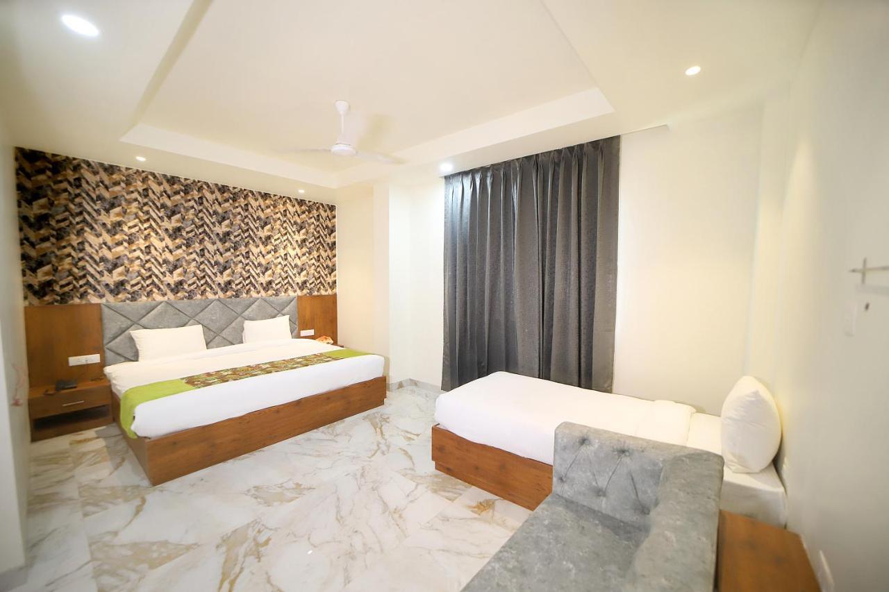 Hotel Marine House Agra  Bagian luar foto