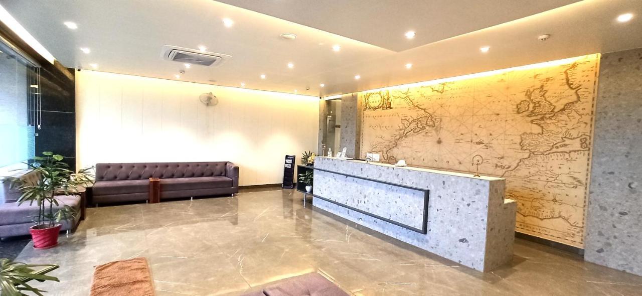 Hotel Marine House Agra  Bagian luar foto